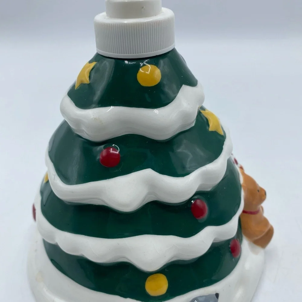 Vintage Bacova Ceramic Christmas Tree Soap Pump Dispenser Coco Dowley 1994 6”